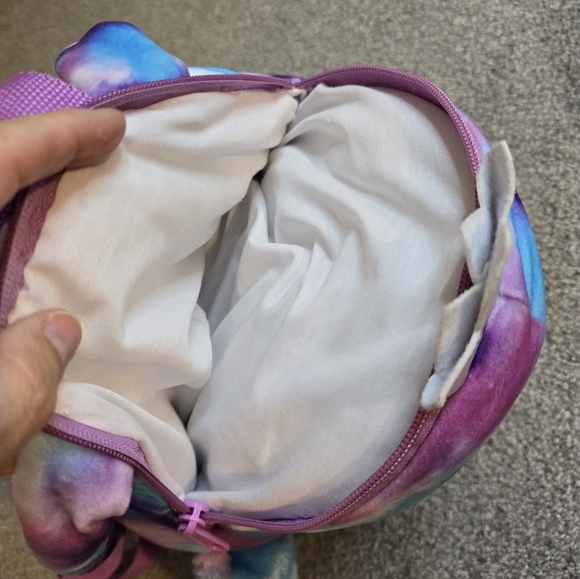 Squishmallow Penguin Backpack EUC - Picture 10 of 10